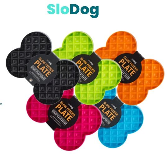 LickiMat - Slodog - Black  Your dog can see all the food in one place and not have to chase it around a maze.  Avoids frustrating your dog.  Takes up to two cups of dry or wet food.  Easy to use: Simply pour the food and shake it around.  It will disperse evenly very quickly.