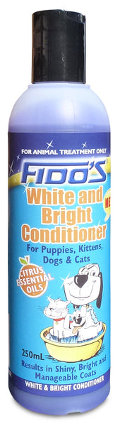 Fido's Shampoo - White and Bright - 250ml. A shampoo containing optical brighteners to add brilliance and shine to white and light coloured coats. Enriched with orange and grapefruit essentail oils to give a fresh citrus fragrance.