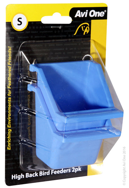 Feeder High Back with Perch Small 2pk. Features & Benefits:  Made from durable plastic to ensure prolonged use Comes with hooks to easily attach to any cage or aviary Prevents unnecessary spillage Suitable for: Birds